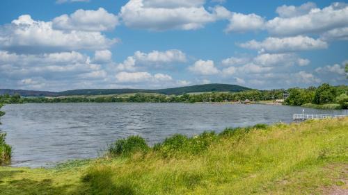 Kranichfeld Apartment | BohnApartments Juwel am See, mitten in der Natur - Parkplatz - Kamin - WLAN - Nähe Erfurt