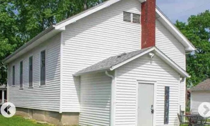 Sedalia House | Boho Basement Apartment On The Historic Katy Trail
