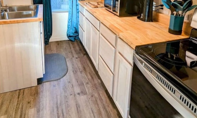 Sulphur Apartment | BoHo Broken Arrow Side Apartment