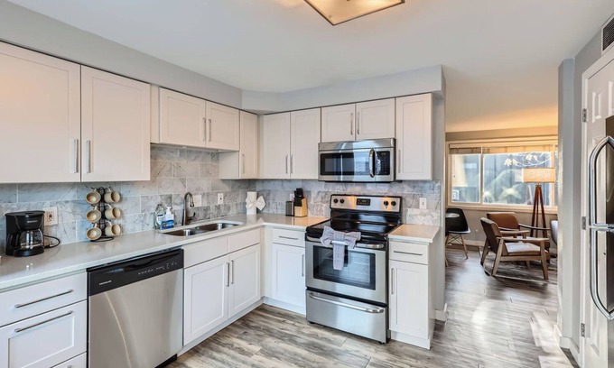 Five Points Condo | Boho-Chic Condo in Five Points Denver with Wifi, AC & Parking!
