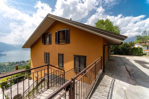 Perledo Apartment | Bologna House
