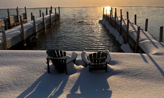Bolton Landing House | Bolton Landing Compound|18 Beds|Hot Tub|Dock Slip|Pet Friendly|