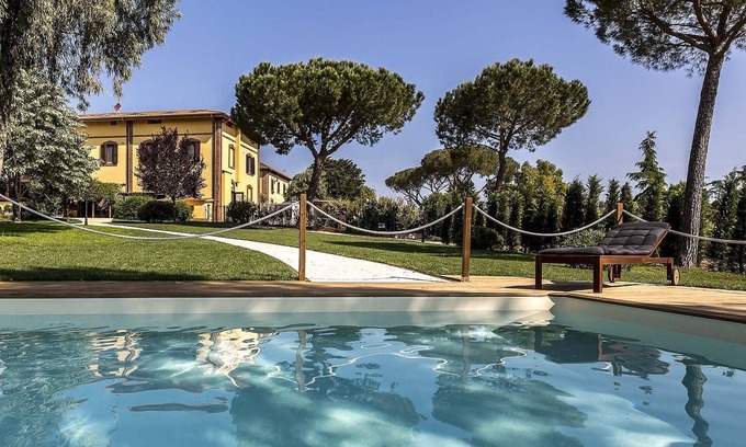 Zona III Marcigliana Hotel | BOMA COUNTRY HOUSE
