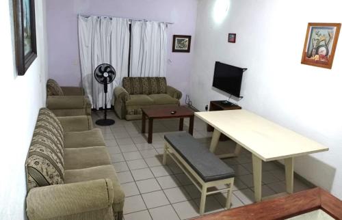Cuernavaca House | Bonita casa amueblada para 12 personas a 3 Kms del centro Cuernavaca