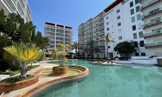 Marina Mazatlan Condo | bonita habitación hotelera con balcón by Gpsrentas