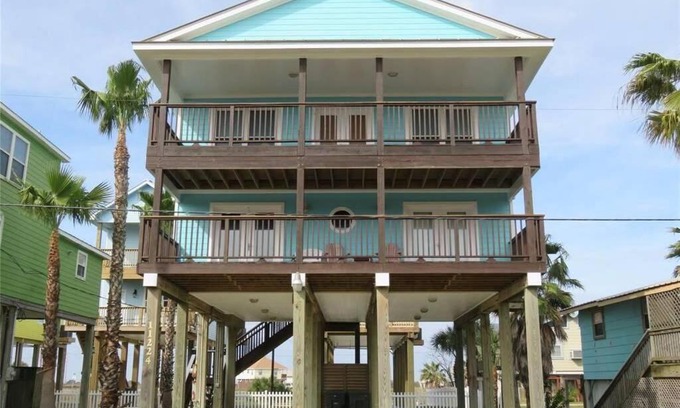 Galveston House | Bonita Rita