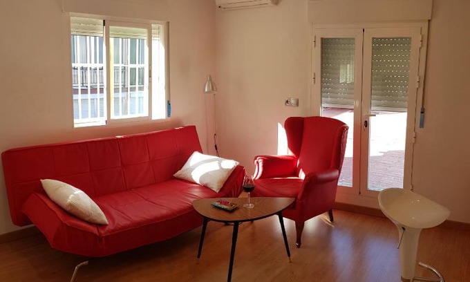 Los Tilos Apartment | Bonito Atico cerca de la Estacion de buses y trenes