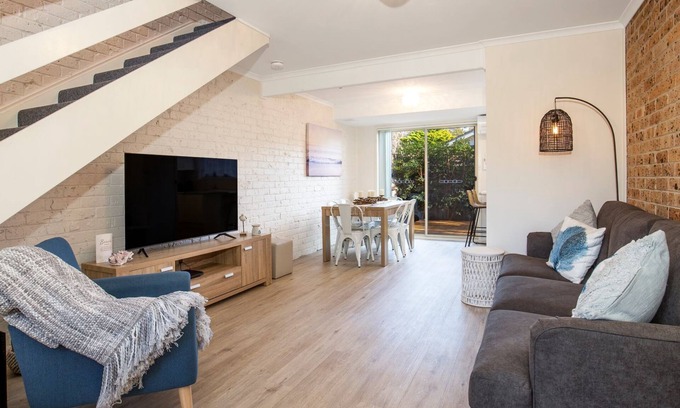 Culburra Beach Apartment | Bonnie's Bliss - 10 Mins Walk to Beach