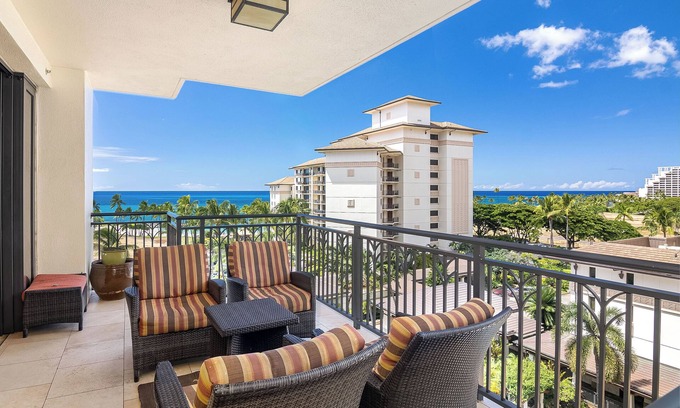 Ko Olina Resort | Book Ahead & Save! Beautiful KoOlina Beach End Unit Amazing Lanai Ocean Views