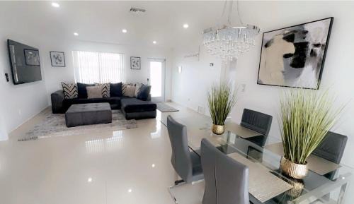Miami Gardens House | BOOK ME, 3mins Hard Rock Stadium
