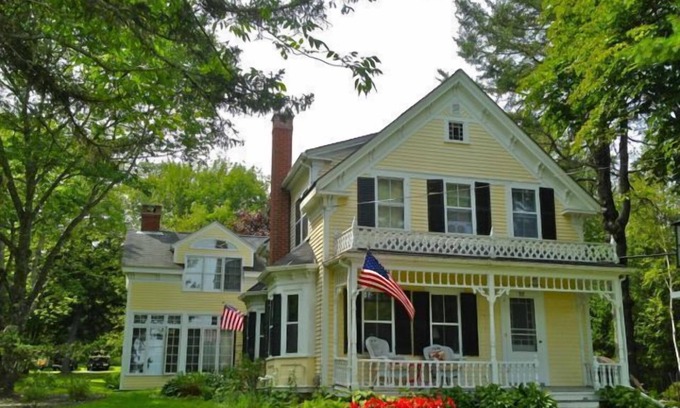 Surry House | Book now - Family & pet friendly!