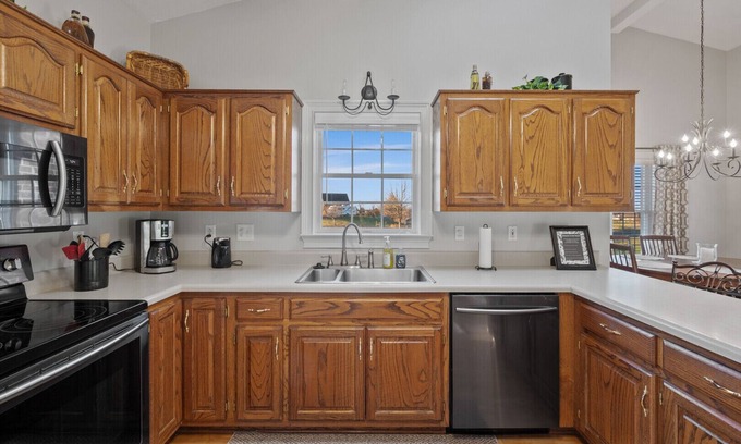 Mount Juliet House | Book now for fall! Quiet country setting with big city convenience.