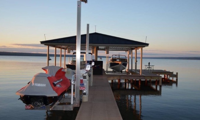 Town of Varick House | Book this Beautiful Cayuga Lake Front Home this fall and save!