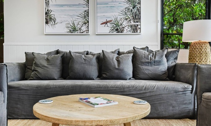 Boomerang Beach House | Boom 2 is only a short stroll from surfing, swimming and the golden sands of Boomerang Beach.
