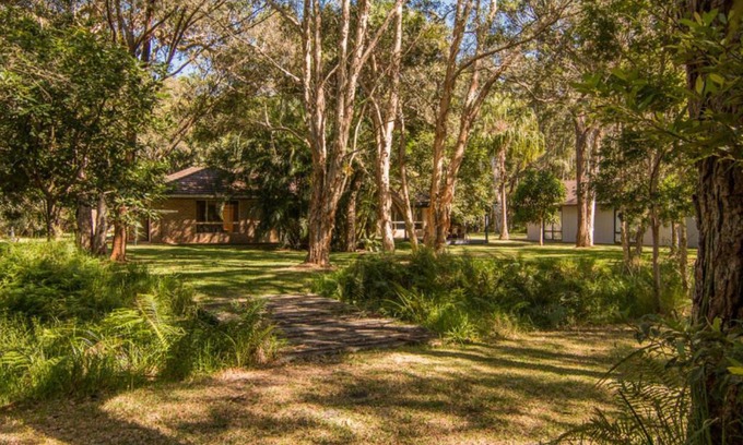 Boomerang Beach House | Boomerang Hideaway - at Tranquil acreage