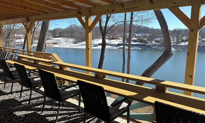 Piney Flats House | Boone Dockers-3 bed/2 bath lake front house with amazing views/lake access.