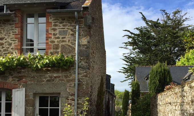 La Richardais House | Bord de Rance - 5 mn from DINARD