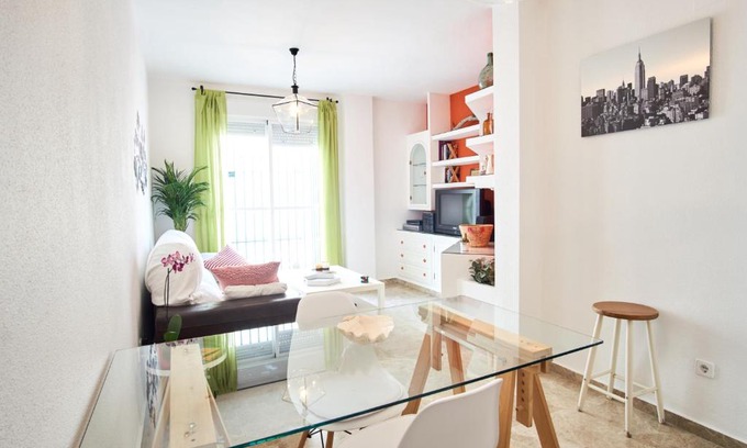 San Julian Apartment | Bordador Central Suite by Valcambre