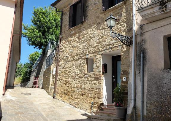 Laureana Cilento House | Borgo San Martino