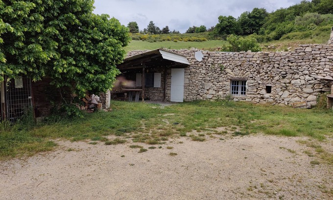 Barret-de-Lioure House | Bories Provençal, ideal for connecting with nature.