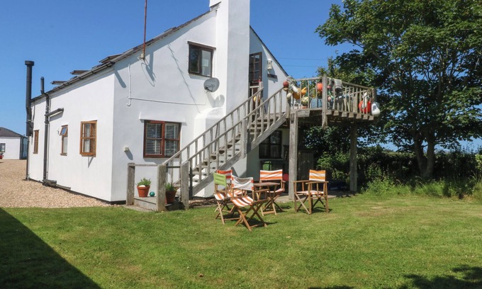 Rhoscolyn House | BORTH ARIAN BOAT HOUSE, family friendly, with open fire in Rhoscolyn