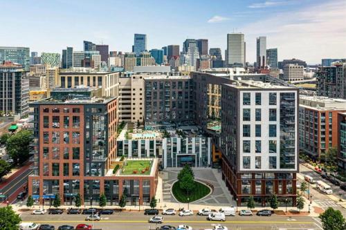 Shawmut Apartment | Boston Royale Club Suites Family Collection by Orchard Group