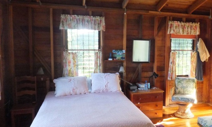 Caye Caulker House | Bottle Tree House