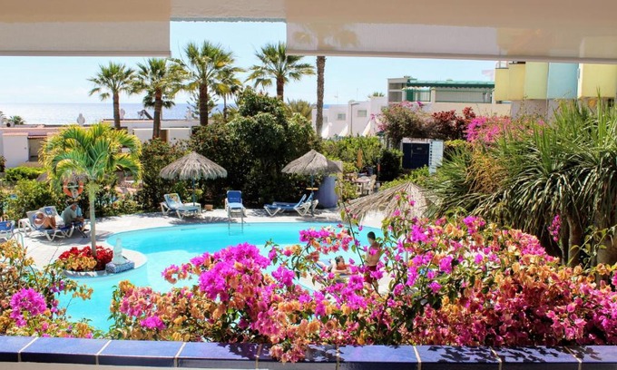 Playa del Aguila Apartment | Bougainvillea apartment Bamira