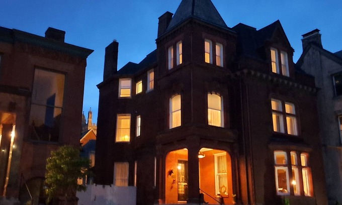 Old Louisville Bed & Breakfast | Bourbon Barrel Inn Bed & Breakfast