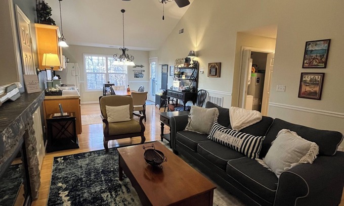 Taylorsville Cottage | Bourbon Boating Lake House, 3bed, 3 bath cottage on Taylorsville Lake-Cottage 41