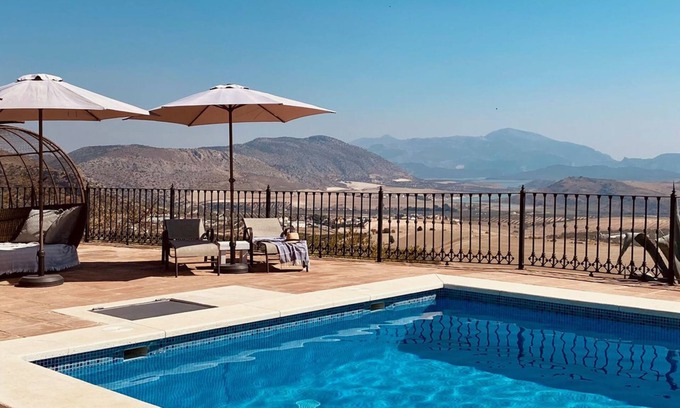 Teba Bed & Breakfast | Boutique B&B - Casa La Calera