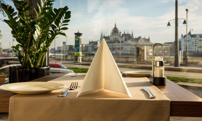 Vizivaros Hotel | Boutique Hotel Victoria Budapest