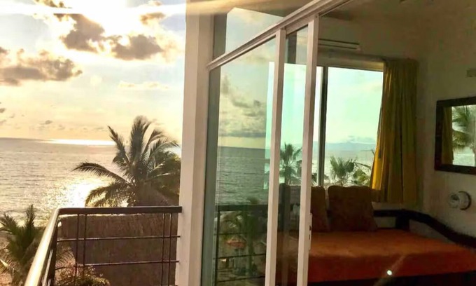 Colonia 5 de Diciembre Apartment | Boutique Oceanfront Living, Poolside Paradise in Puerto Vallarta