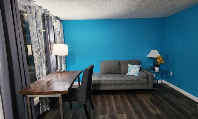West Hills Apartment | Boutique Room with Kitchen -Naval Suites -224