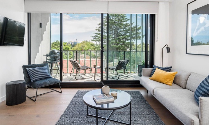 Camberwell Apartment | BOUTIQUE STAYS - Axel Apartments 104 - The Lawson