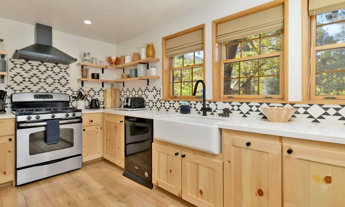 Upper Moonridge Cabin | BOW Canyon Cabin #2172