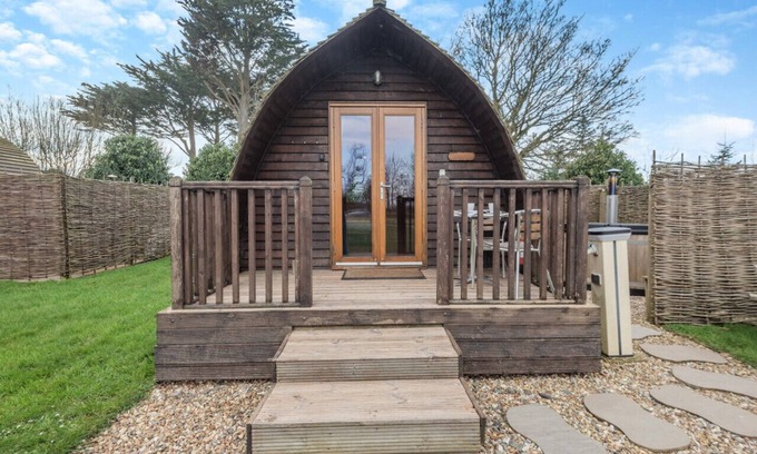 Wigton House | Bowness Hideaway - One Bedroom House, Sleeps 2