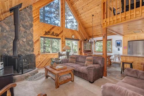 Arnold House | Boxer Cabin