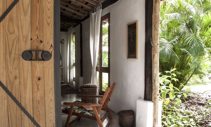 Santa Cruz Cabralia Cottage | The Lion Cottage - Charming Studios