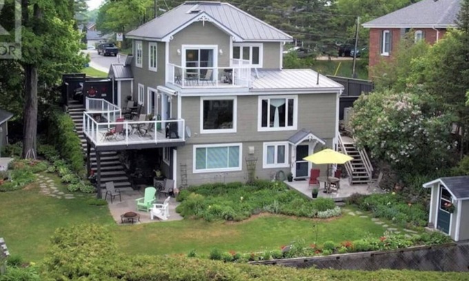 Bracebridge Cottage | Bracebridge Falls House with 2 Units