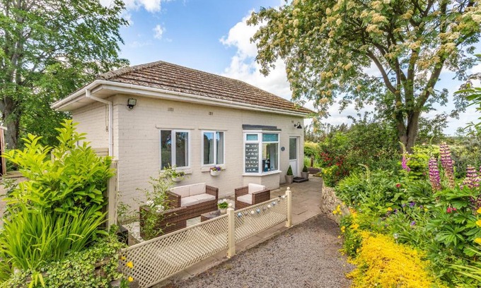 Woodhorn House | Bracken Barn Cottage