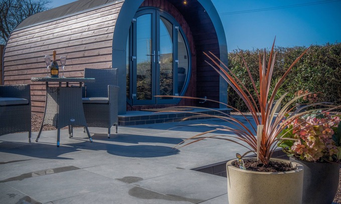 Tenby Cabin | Bracken Burrows - 1 Bed Pod - New Hedges