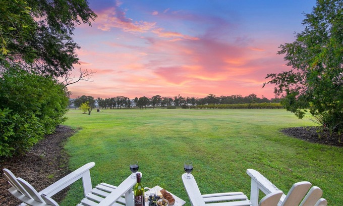 Rothbury Cottage | Bracken Ridge Vineyard - The Entire Estate