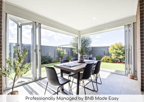 Dubbo House | Bradford House - Sleek & Modern, Serene Escape