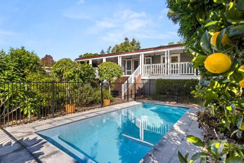 Berry House | Brae View House - By Latitude South Coast