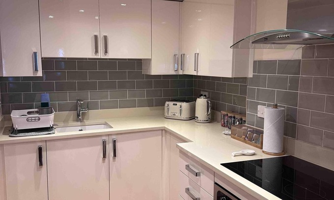 Bridgnorth Cottage | Bramble Cottage With Free Parking