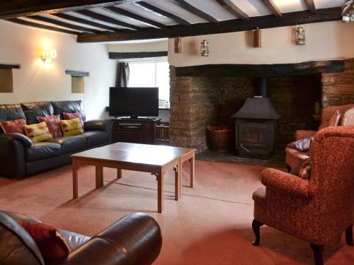 Hele House | Brambley Meadow- Uk11725