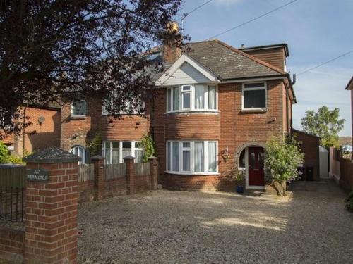 Poundbury Bed & Breakfast | Bramlies Bed & Breakfast