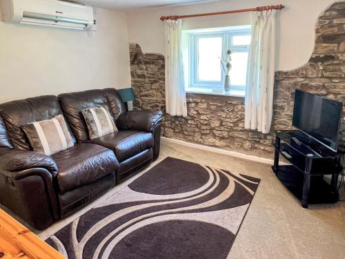 Woolfardisworthy Apartment | Bramling Apartment - Uk49302