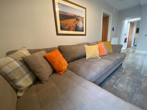 Wing Apartment | Brampton Holiday Homes - Beckside Apartment